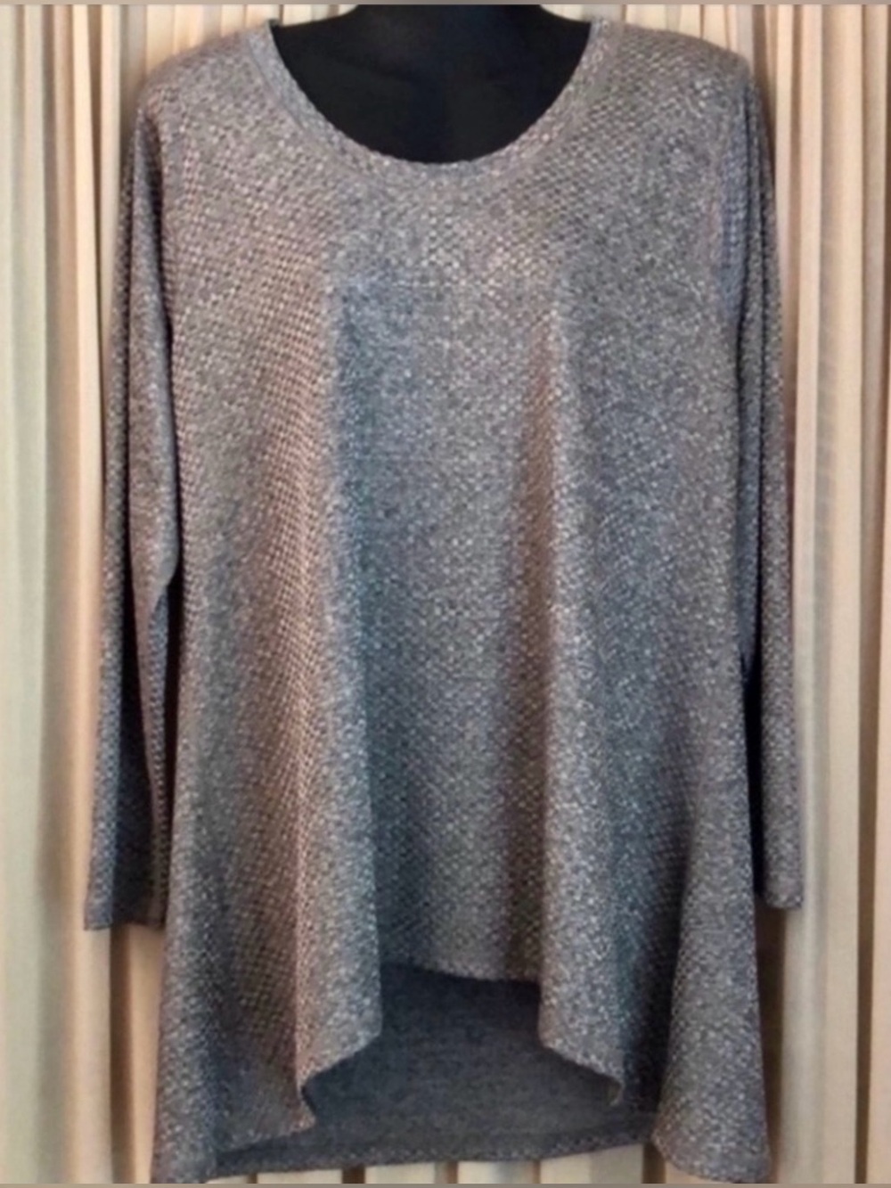 Nally & Millie Large Gray/Silver Blouse(NWOT)